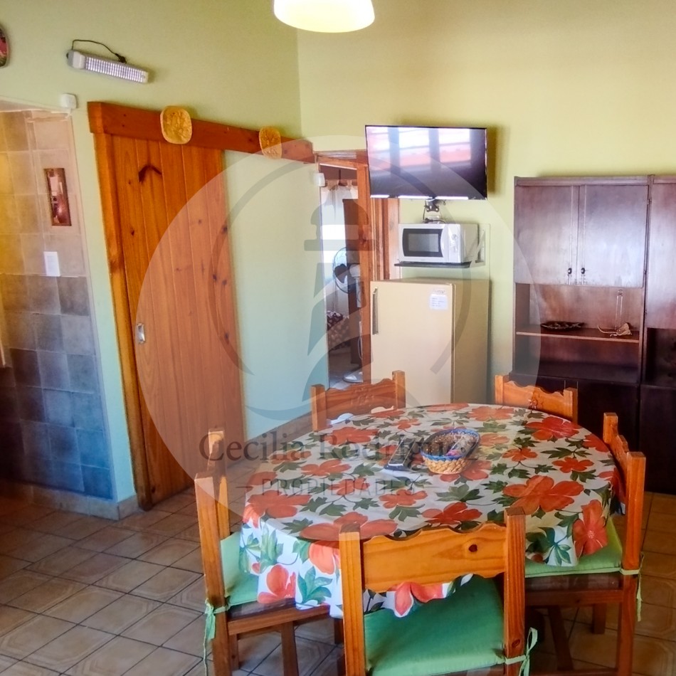 COMPLEJO DE DEPARTAMENTOS. Unidad Nro 5 en P. A. de 3 amb. P/5 PAX