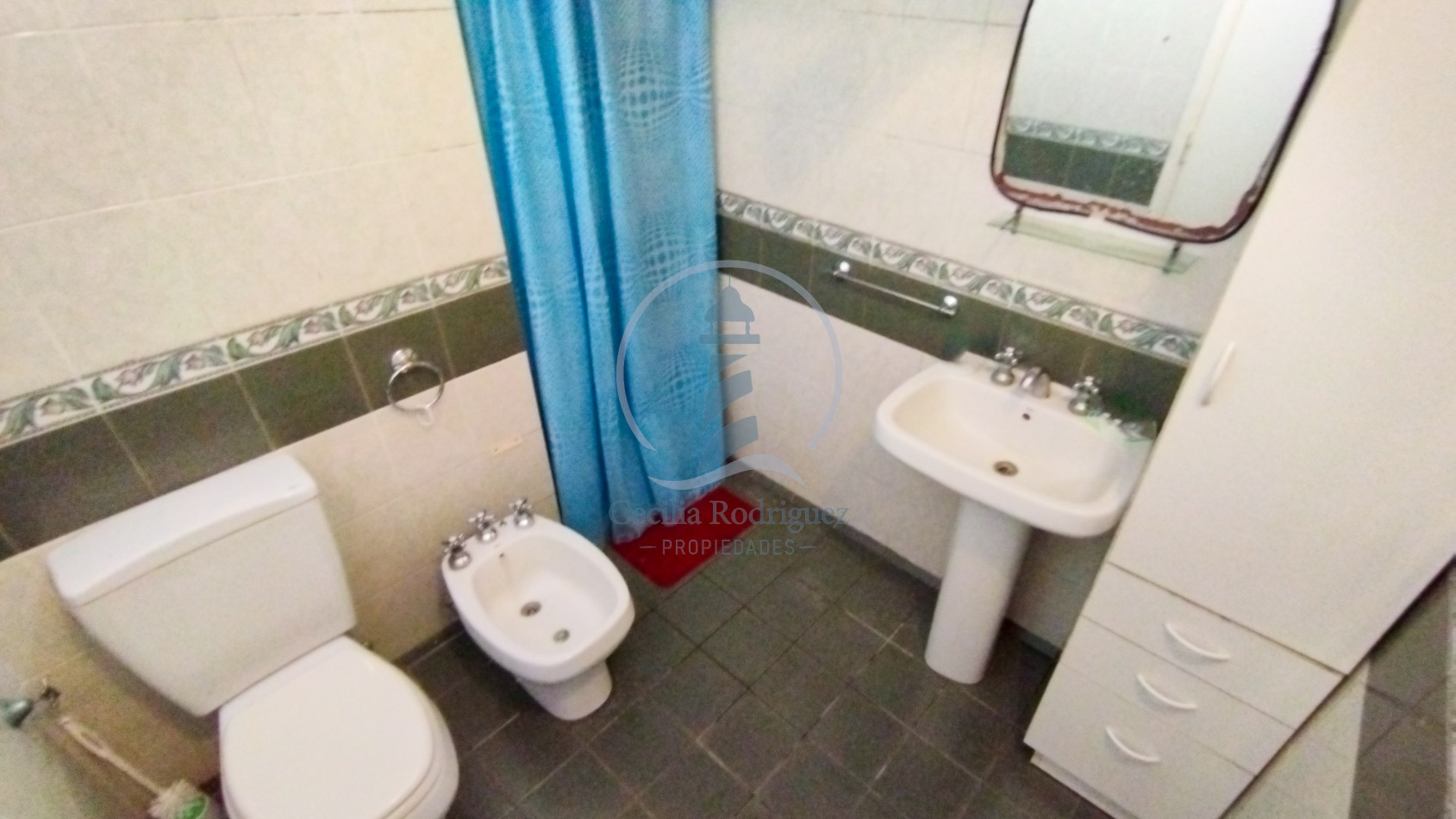 Casa 3 amb. con quincho + monoambiente independiente - En lote propio