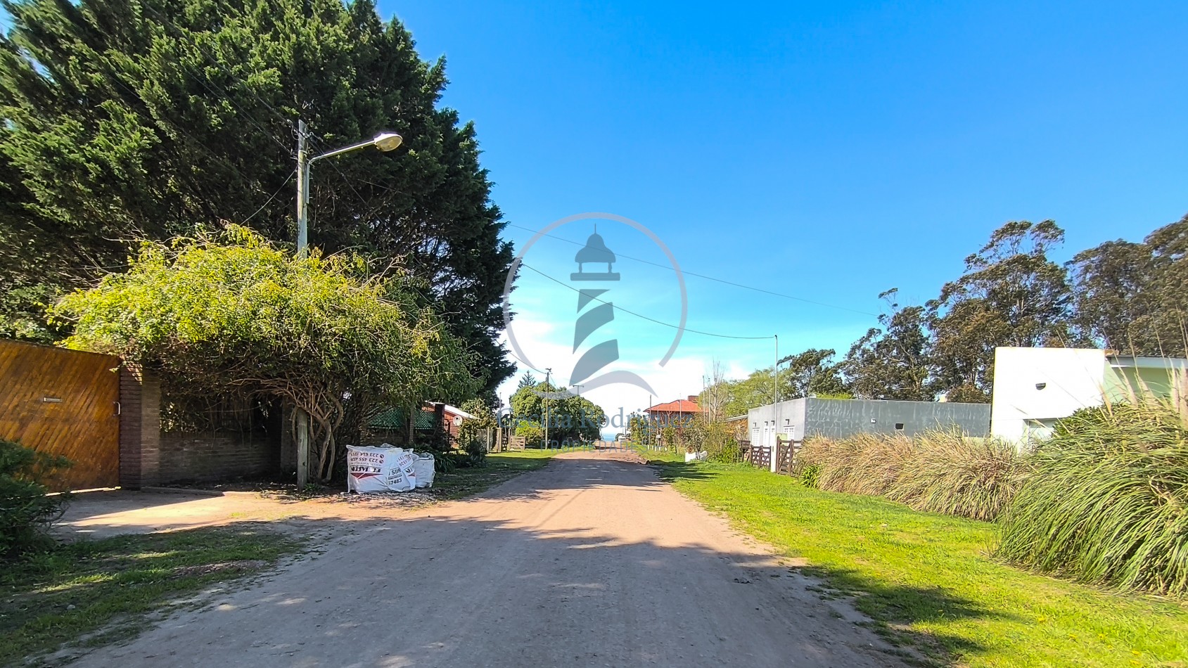 Lote en venta de 15 x 33m - Excelente Ubicacion B. Los Acantilados