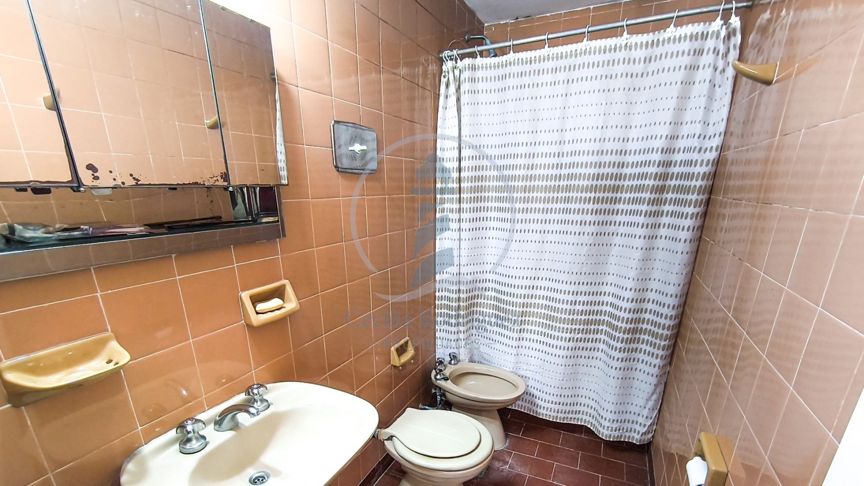 Alquiler Temporario Chalet 4 Dormitorios con Parque y Garage | Mar del Plata