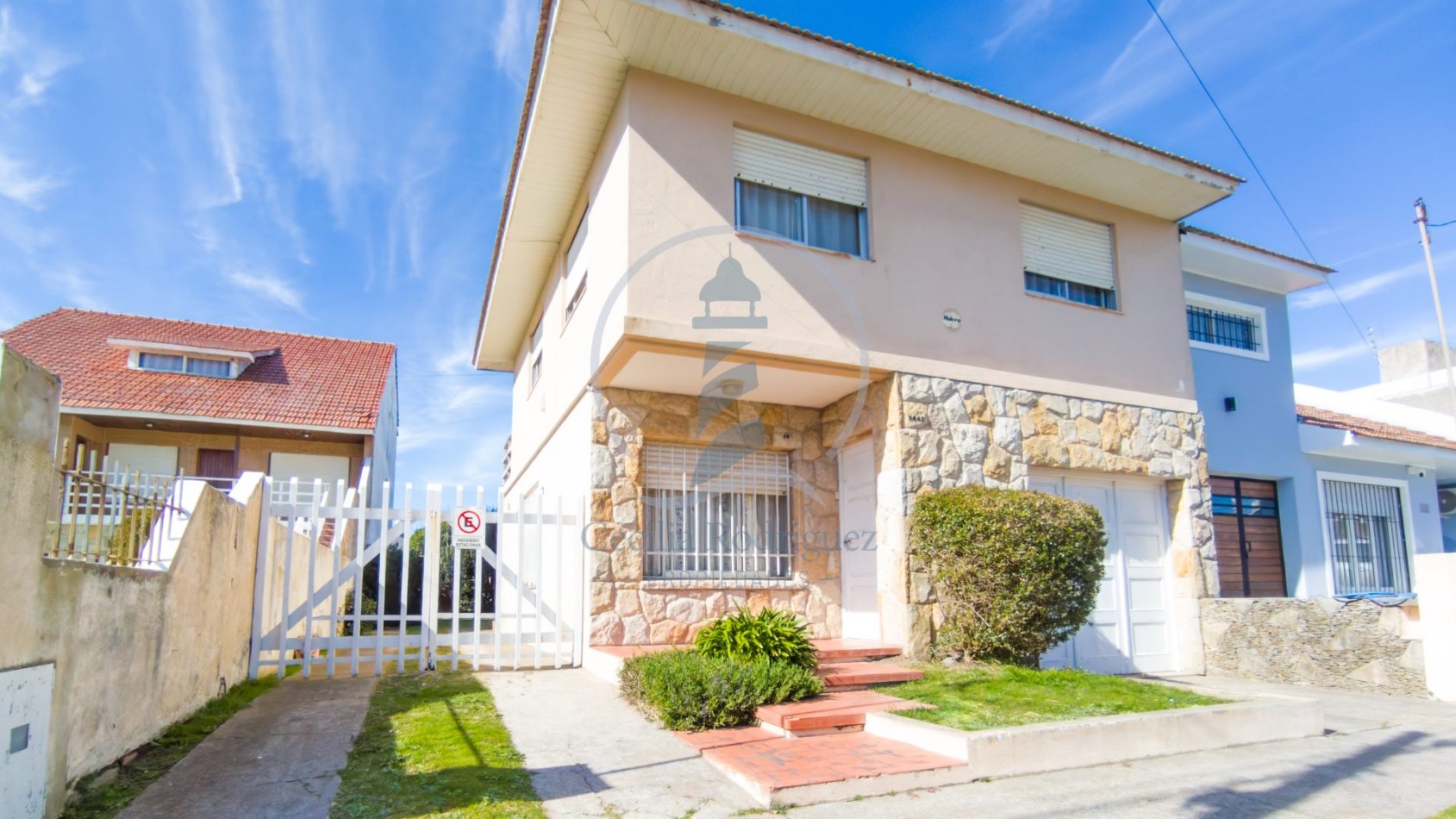 Alquiler Temporario Chalet 4 Dormitorios con Parque y Garage | Mar del Plata