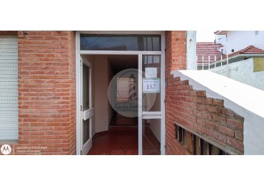 Departamento 2 amb. a 1 cuadra del mar impecable